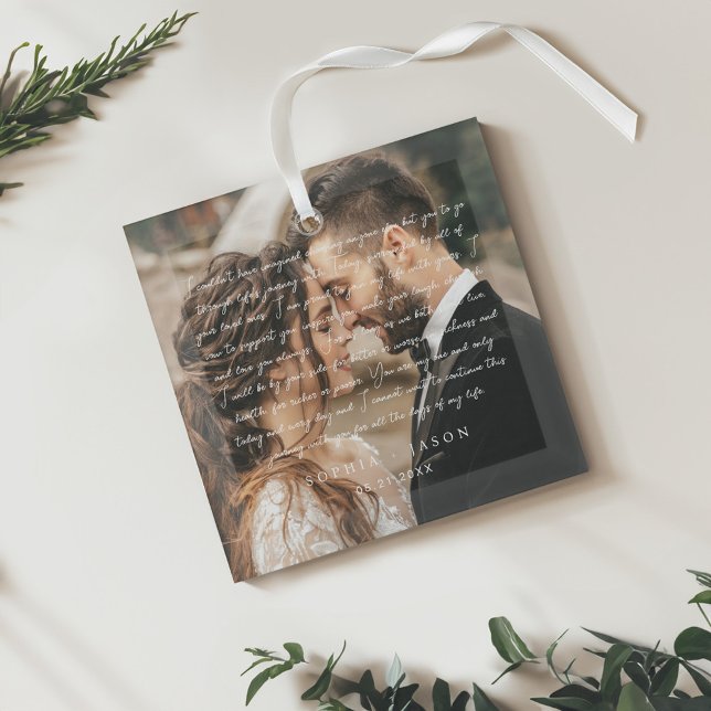 Elegantes Minimal Wedding Vow Skript Couple Foto Ornament Aus Glas (Elegant Minimal Wedding Vow script Couple Photo Glass Ornament)