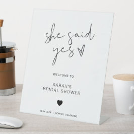 Elegantes Minimalistisches Schwarzes Begrüßungs-Br Sockelschild