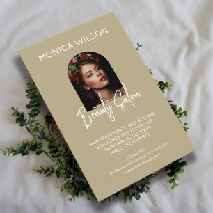 Elegantes minimalistisches Tans-Schönheitssalon Flyer