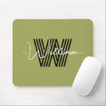 Elegantes mit Monogramm Oliven-Grün Mousepad<br><div class="desc">Ein stilvolles Design in cooler Farbe,  olivgrün,  schwarz und weiß.</div>