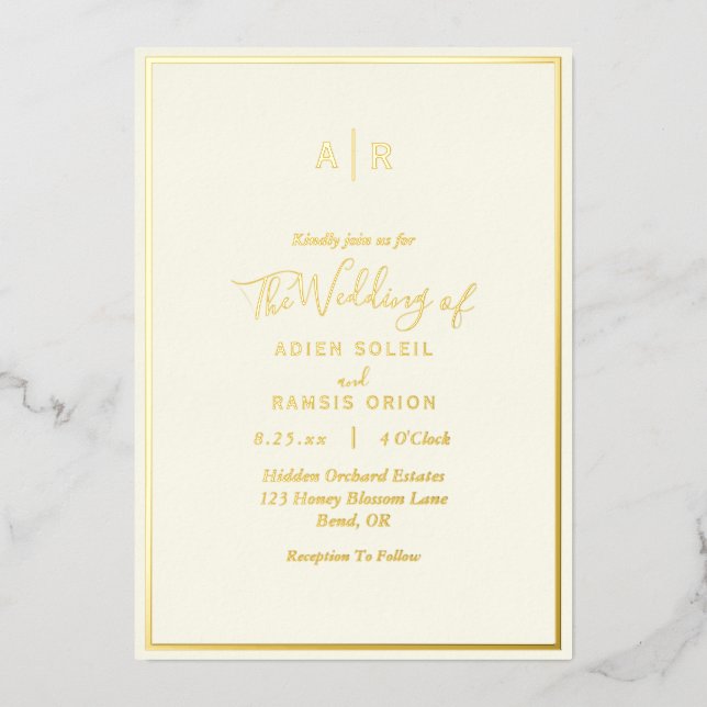 Elegantes, modernes Ivory Monogram Wedding Gold Folieneinladung (Vorderseite)