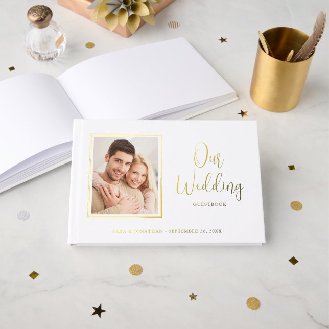 Elegantes modernes Script Gold Foil Foto Hochzeit Gästebuch (Vorderseite Offen)