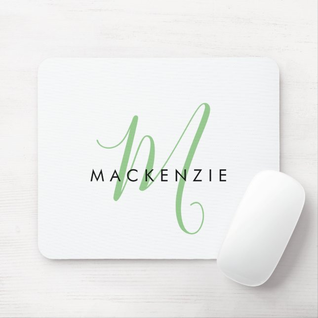 Elegantes modernes weiß-grünes Skript-Monogramm Mousepad (Mit Mouse)