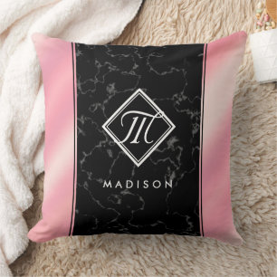 Elegantes Monogramm aus schwarzem Marmor und rosa  Kissen