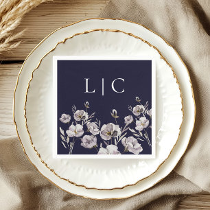 Elegantes Monogramm dunkelblaue Wasserblume Serviette