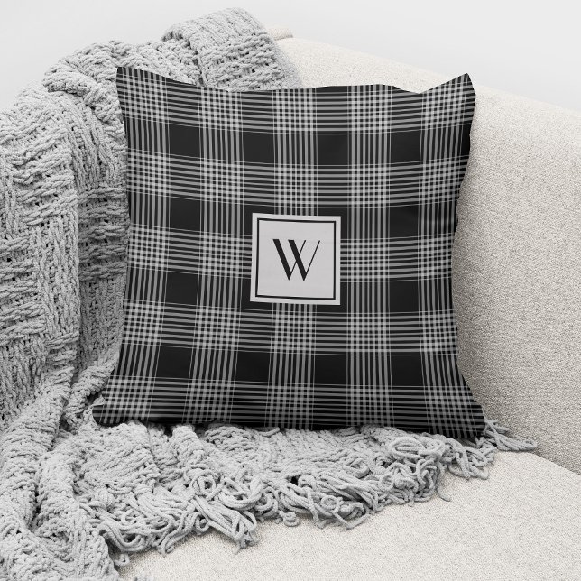 Elegantes Monogramm Schwarz/Weiß Kariert Kissen (Von Creator hochgeladen)