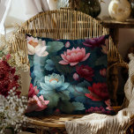 Elegantes Moody Modern Lotus Blume Muster Kissen<br><div class="desc">Moderne Lotus-Blume in elegantem,  modernem Design mit dunkelblauen und hellblauen,  dunkelweinroten und Rose-Rot,  Rosa und Weiß,  hellen und dunkelgrünen Schmucktönen in einem ultimalistischen Stil.</div>