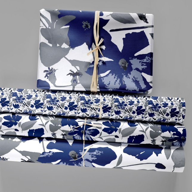 Elegantes Muster Trio Entdeckungsreise Geschenk Geschenkpapier Set (Elegant Blue Gray Watercolor Floral Pattern Wrapping Paper Sheets from Studio Posies.)