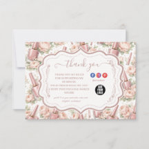 Elegantes Nagelstudio für florale Kunst