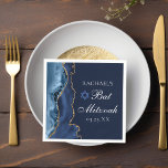 Elegantes Navy Blue Gold Agate Bat Mitzvah Party Serviette<br><div class="desc">Eleganter Marineblau und Goldmedaille schmücken die Seite dieses modernen Bat Mitzvah Party Serviette. Der Name Ihrer Tochter ist in einem schönen formalen Drehbuch unter dem Stern von David geschrieben. Ideal für eine schicke,  stilvolle jüdische Familie,  die ein Mädchen feiert,  das zur Tora gerufen wird.</div>