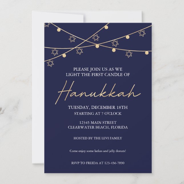 Elegantes Navy- und Gold Light Strings Hanukkah Pa Einladung (Vorderseite)
