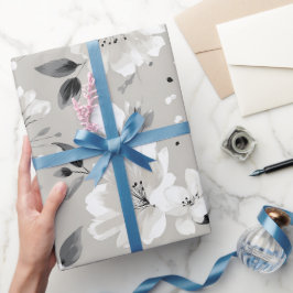 Elegantes neutrales Blumen Graues Blumenmuster Geschenkpapier