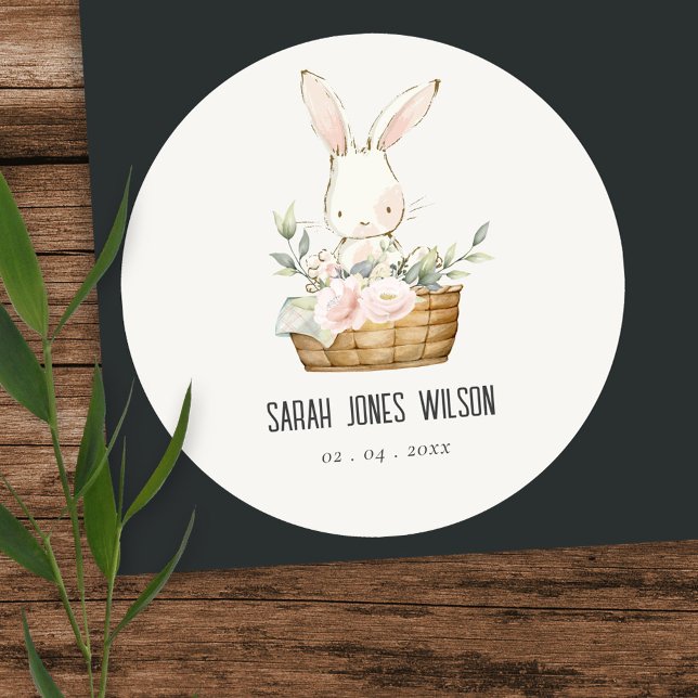Elegantes Niedliches Bunny im Blumenkorb Kindergeb Runder Aufkleber (Von Creator hochgeladen)