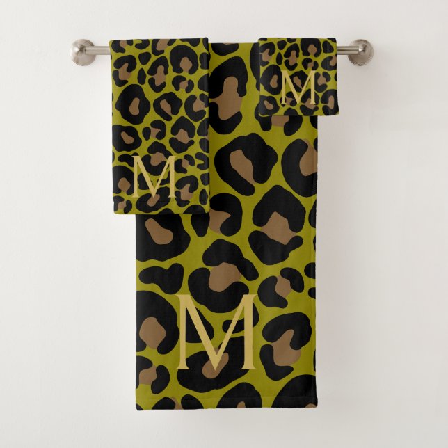 Elegantes Oliven Grün Leopard Monogramm Badhandtuch Set (Insitu)