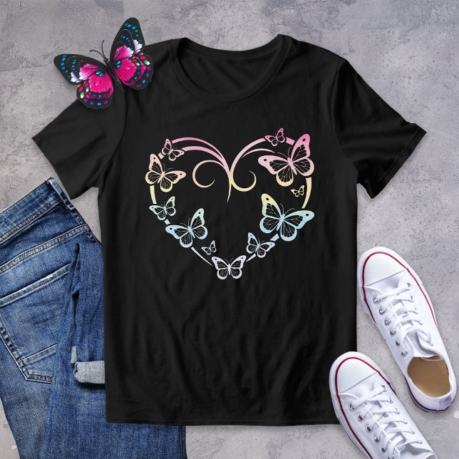 Elegantes Pastel Butterfly Herz Shirt (Von Creator hochgeladen)
