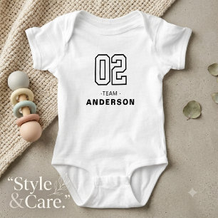 Elegantes personalisiertes Babyscript-Body-Set Baby Strampler