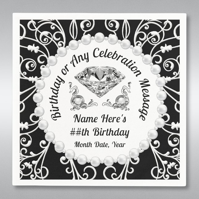 Elegantes Personalisiertes, Geburtstagspapier Napk Serviette (Birthday Napkins Personalized, Black and White Napkins for Her. Diamond and Pearls Birthday Party. )