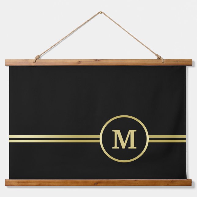 Elegantes, Personalisiertes Monogramm auf schwarz Wandteppich Mit Holzrahmen (Vorne)