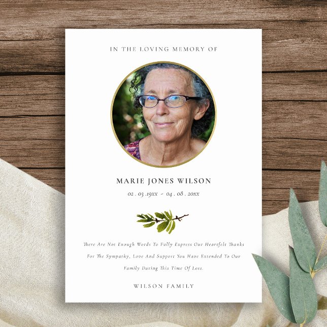 Elegantes Pine Branch Fauna Foto Beileid Memorial Dankeskarte (Von Creator hochgeladen)