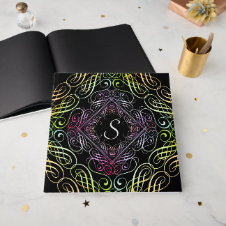 Elegantes Rainbow-Scrollwork-Skript auf Black Gästebuch