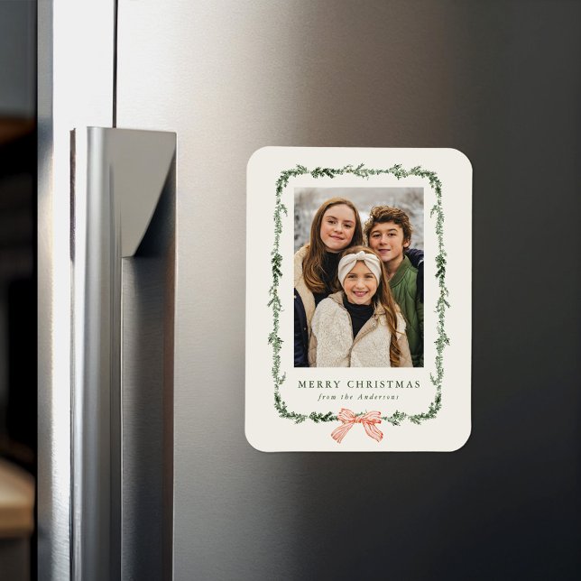 Elegantes Red Bow Greenera Garland Foto Magnet (Von Creator hochgeladen)