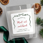 Elegantes Ribbon Bow Christmas Candle Jar Label Quadratischer Aufkleber<br><div class="desc">Mit diesem eleganten, handgezeichneten Bows Weihnachtslabel Design erstellen Sie einzigartige Urlaubsproduktaufkleber. Mit skurrilen Bändchenbogen-Illustrationen, minimalem Layout, handgeschriebenen Schriftart in saisonalen Rot- und Grüntönen. Diese Urlaubsprodukteetiketten können für Kerzen, Diffusoren, Seifen und vieles mehr verwendet werden! Steigern Sie Ihr Weihnachtsverpackungsdesign mit diesen modernen, quadratischen Produktetiketten.</div>