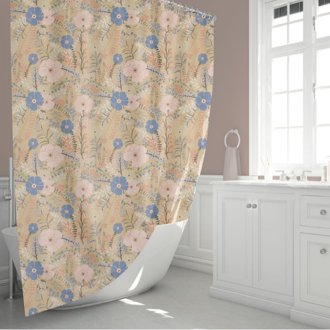 Elegantes rosa Blumenmuster Duschvorhang (Elegant Blue Caramel And Pink Floral Pattern Shower Curtain from Studio Posies.)