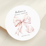 Elegantes rosa Bow-Brautparty Runder Aufkleber<br><div class="desc">Einfach rosa Bugaufkleber für Brautpartys. Perfekt als Siegel für Umschläge oder Gaumenbeutel.</div>
