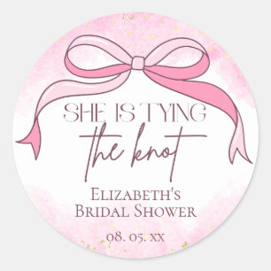 Elegantes Rosa - Hochzeitsshower: Sie heiratet Runder Aufkleber