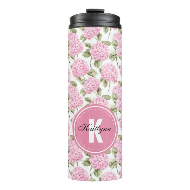 Elegantes rosa Hydrangeen-Blumenmuster-Monogramm Thermosbecher (Vorderseite)