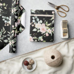 Elegantes Rosa Rosa Eukalyptus Black Geschenkpapier<br><div class="desc">Herrliche rosa und rot-farbene Blume mit grünen Akzenten und hübschem Eukalyptus auf elegantem schwarzen Hintergrund. So hübsch für Brautparty,  Hochzeit oder jede Gelegenheit. Nur wunderschön und so elegant.</div>