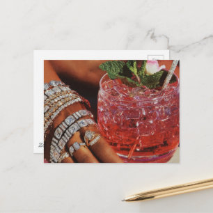 Elegantes Rosengetränk und viele Juwelen Collage Postkarte