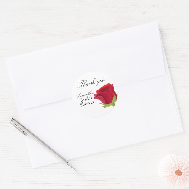 Elegantes Rote Rose Brautparty Runder Aufkleber (Umschlag)