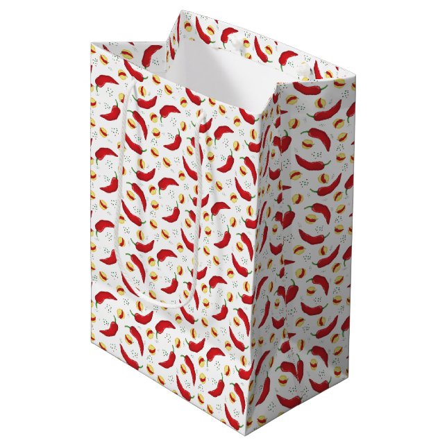 Elegantes rotes Chile-Muster Mittlere Geschenktüte (Vorderseite Schrägansicht)