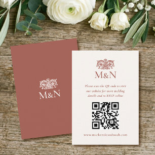 Elegantes RSVP Hochzeitsmonogramm QR Code Terrakot Begleitkarte