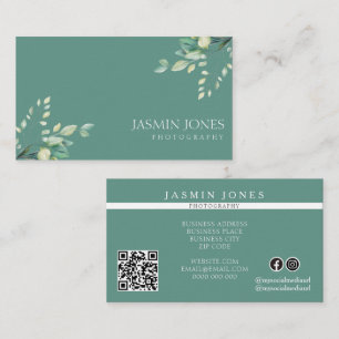 Elegantes Salbeigrünes Florales QR-Code Visitenkarte