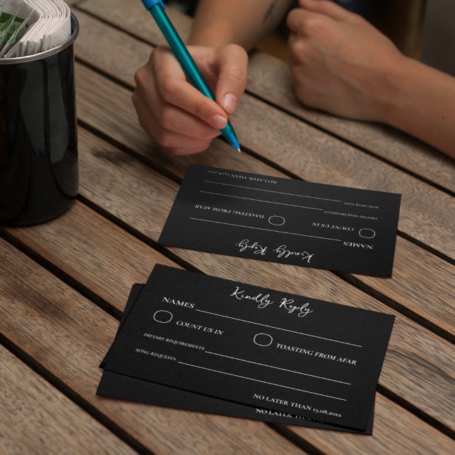 Elegantes Schwarz-Weiß-Hochzeitstil RSVP Karte (Grab a stunning look RSVP wedding Card )