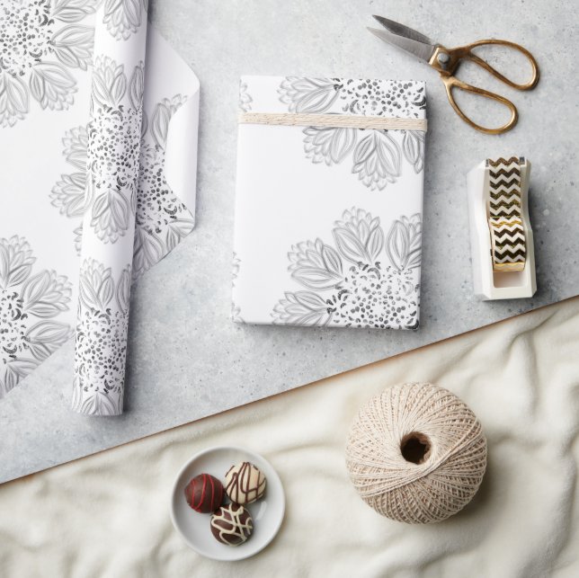 Elegantes Schwarz-Weiß-Mandala-Muster Geschenkpapier (Kunsthandwerk)