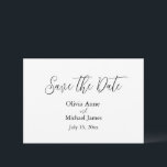 Elegantes Schwarz-Weiß-Script Save the Date<br><div class="desc">Einfache moderne schwarz-weiße "Save the Date" Karte. Namen werden in elegantem Skript gemacht. Ideal für die Frühjahr-,  Sommer-,  Herbst- oder Winterhochzeit.</div>