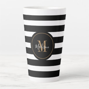 Elegantes Schwarz-weißes Gold Script Monogram Milchtasse