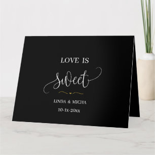 Elegantes, schwarzes Hochzeitsgeschenk - Love is s Karte