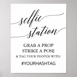 Elegantes schwarzes Kalligrafie-Selfie-Stationssch Poster