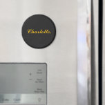 Elegantes Schwarzes Magnet mit Individuelle Name T<br><div class="desc">Fügen Sie mit diesem eleganten Schwarzen Magnet,  das Ihren individuelle Name-Text enthält,  eine Touch der Eleganz zu jedem Platz hinzu. Ideal für Schließfächer,  Kühlschränke oder Büroboards,  das elegante Design und die personalisierten Details machen es funktionell und stilvoll. Ein großartiges Geschenk oder persönliches Accessoire für Zuhause,  Schule oder berufliche Nutzung.</div>