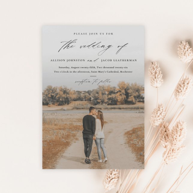 Elegantes Script 2 Foto Overlay Wedding Einladung (Von Creator hochgeladen)