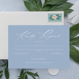 Elegantes Script Dusty Blue Wedding Simple UAWG RSVP Karte