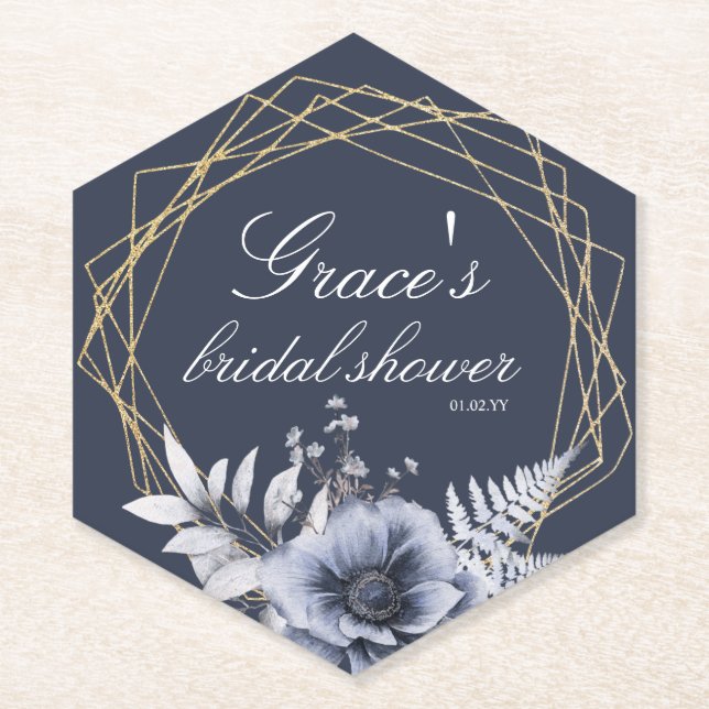 Elegantes Script Floral Dusty Blue Brautparty Untersetzer (Vorderseite)