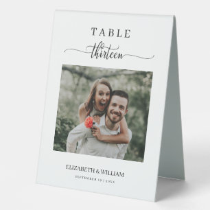 Elegantes Script Foto Hochzeit Tischnummer Dreizeh Tischaufsteller