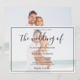 Elegantes Script Foto Weiß und Schwarz Hochzeit Einladung