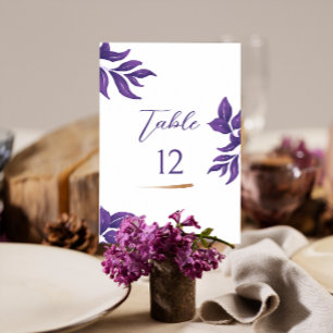 Elegantes Script Lila und Gold Wedding Tischnummer