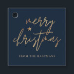 Elegantes Script Merry Christmas Gold Star Navy Bl Geschenkanhänger<br><div class="desc">Diese stilvollen Weihnachtsgeschenke-Tags sind mit elegantem Typografie-Lesen,  "Frohe Weihnachten" in den Imitaten goldenen Folie,  zusammen mit einem kleinen Star-Akzent. Die Hintergrundfarbe kann auf jede gewünschte Farbe angepasst werden! Die Rückseite enthält Imitate mit goldenen Streifen aus der Folie. Ideal für den Einsatz als Geschenketiketten oder Gastgeschenk Tags!</div>